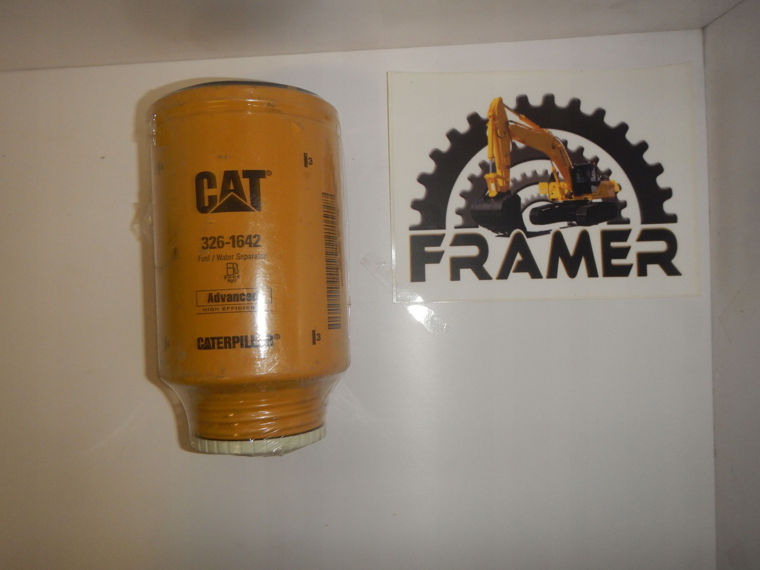 326-1642 CAT 3261642 Odlučovač vody Caterpilar