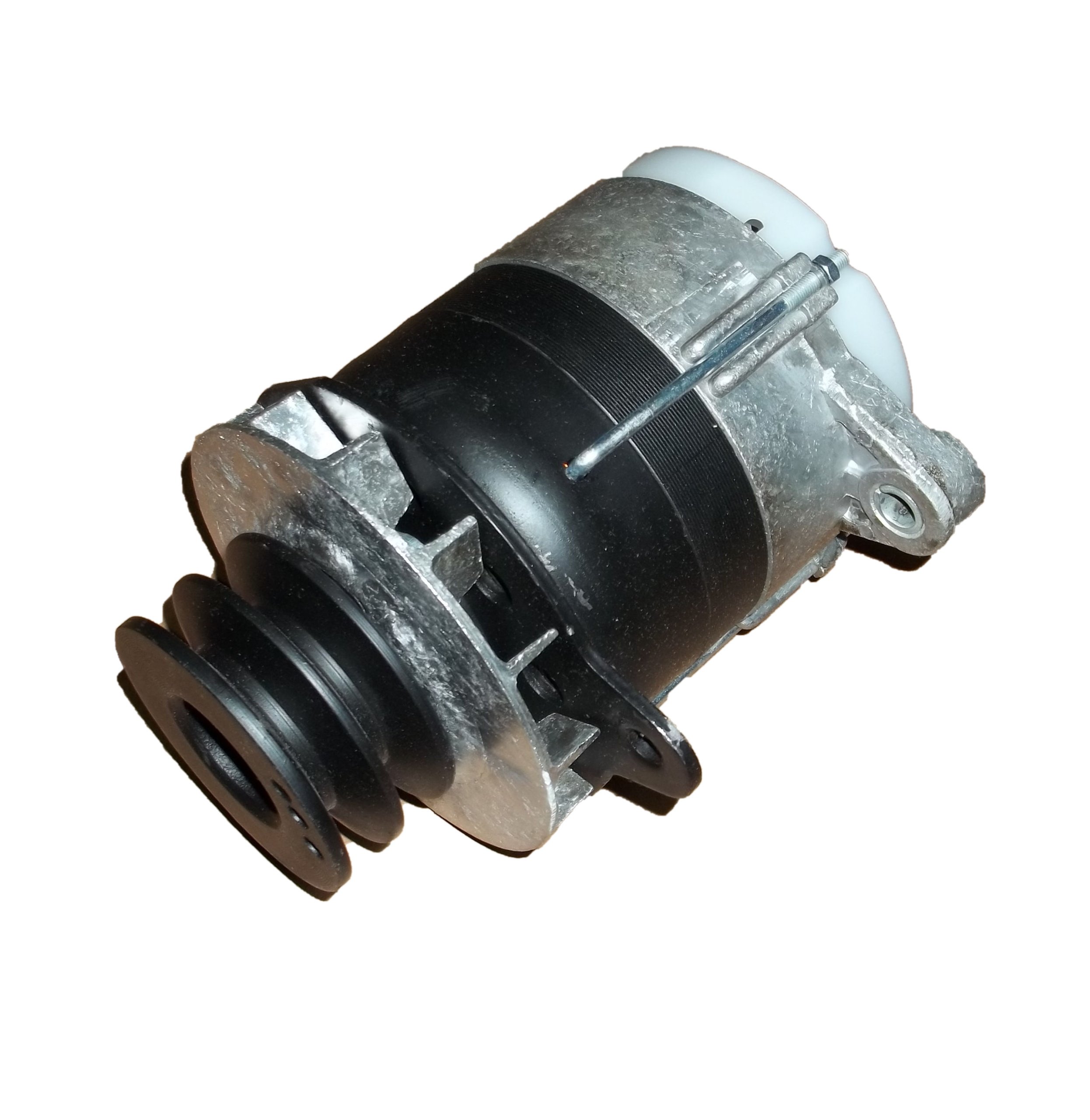 Alternatora 12 v 1150 W koleso na dvoch pásmoch JE vhodné pre mtz belarus.