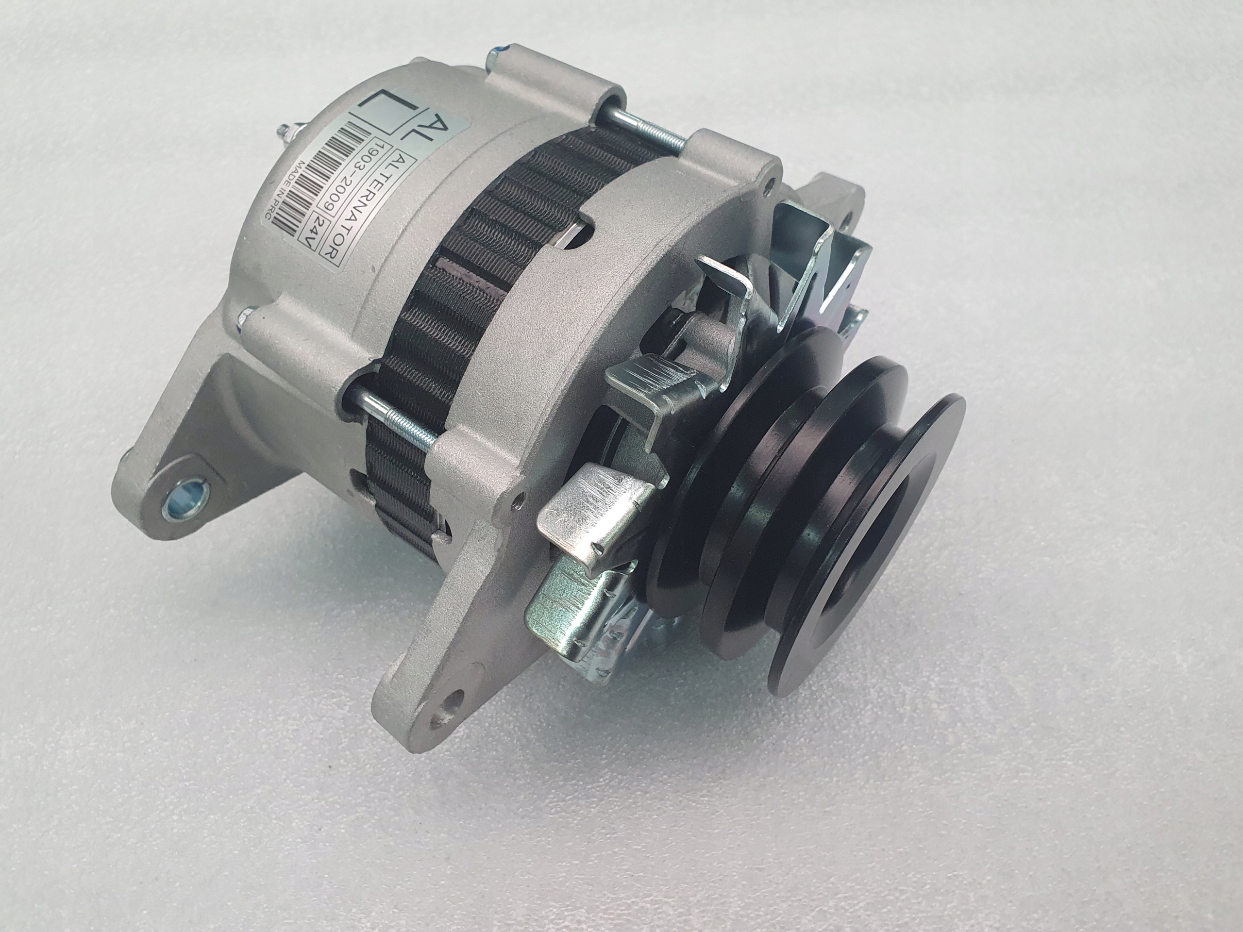 VYSOKOZDVIŽNÝ MOTOR ALTERNÁTORA TD42 HC RW19