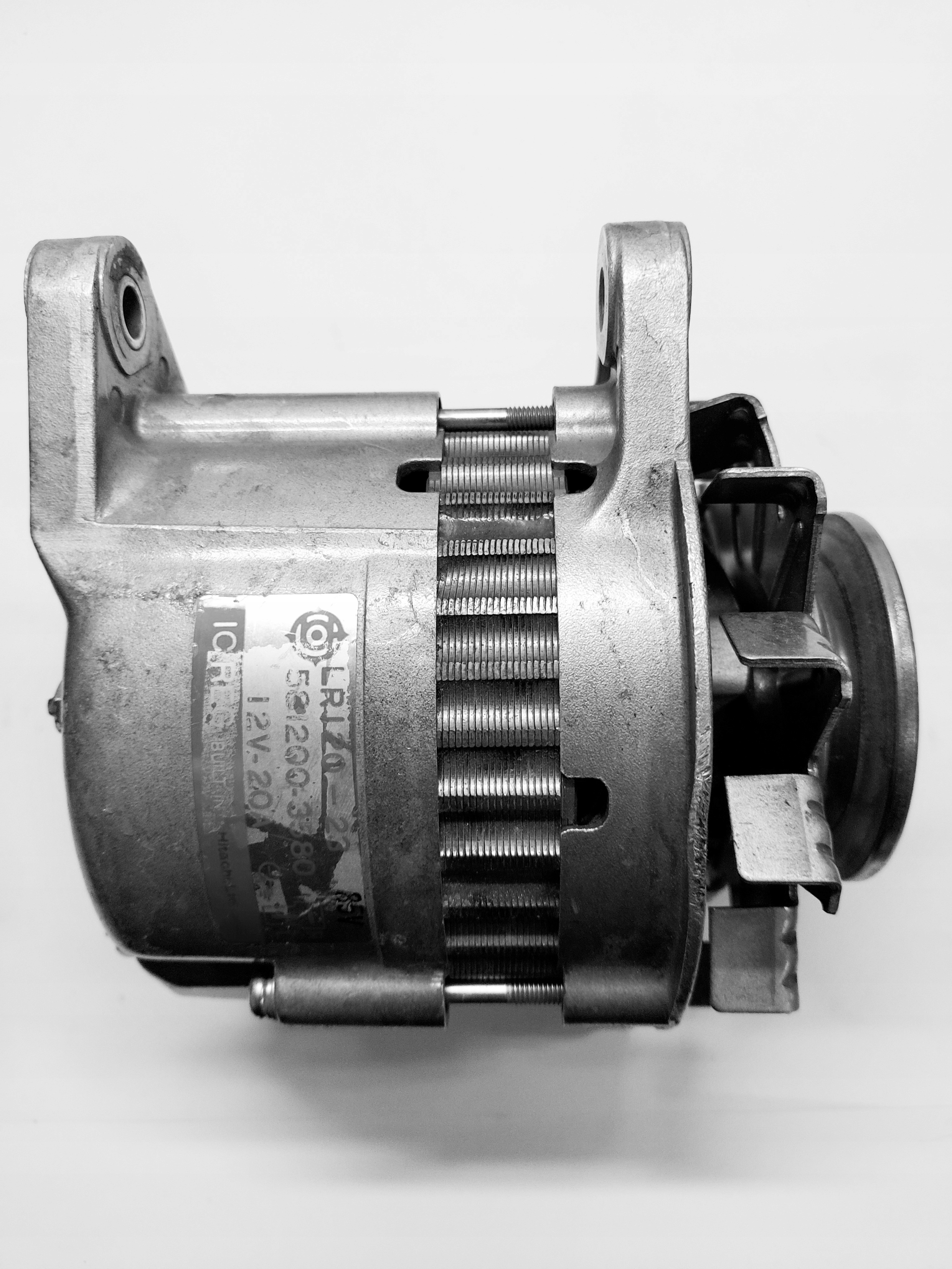Alternátor Hitachi LRI20-23 581200-3580 5812003580