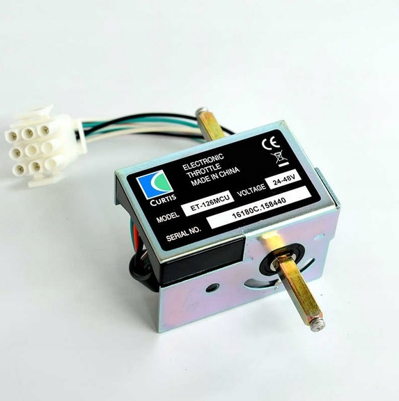 Motocyklový akcelerátor CURTIS ET-126 MCU