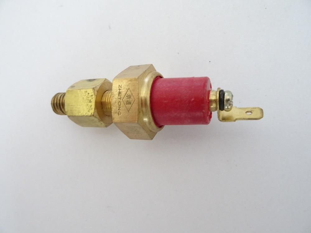 Snímač tlaku oleja Perkins 1104D-44