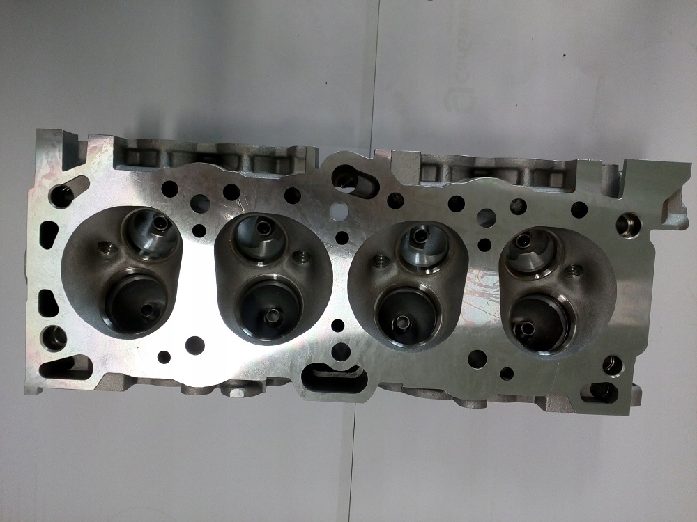 Mitsubishi 4G64 holé