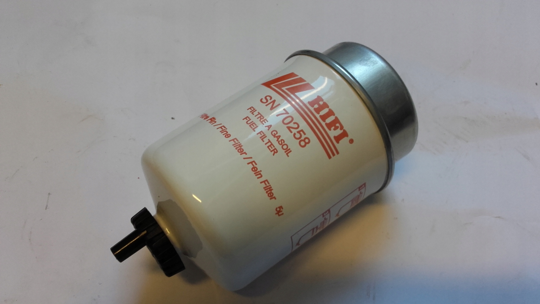 Palivový filter jcb hifi SN70261 lublin