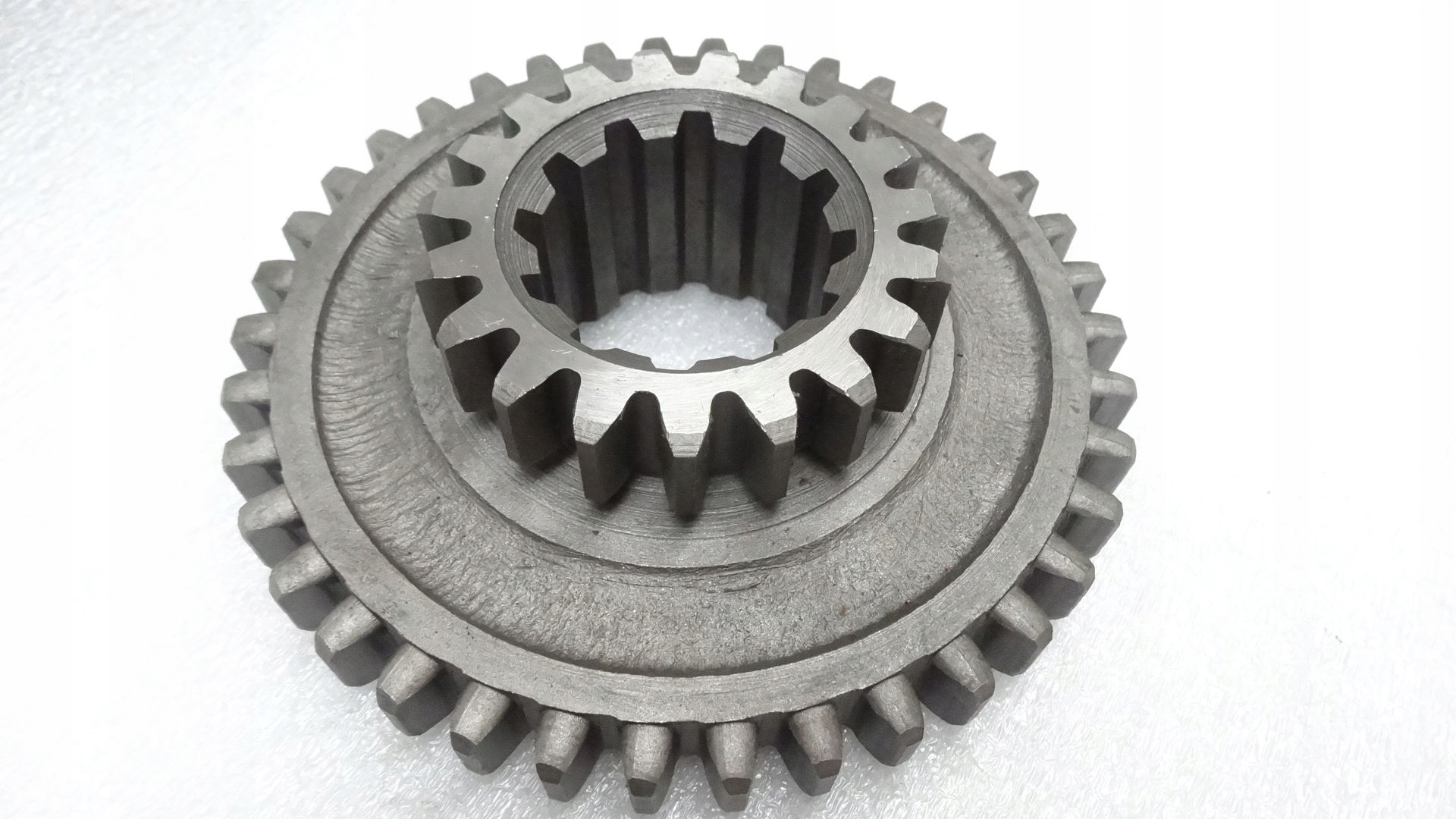 Ozubené koleso Z38 / 19 501701218 ORIGINÁL MTZ