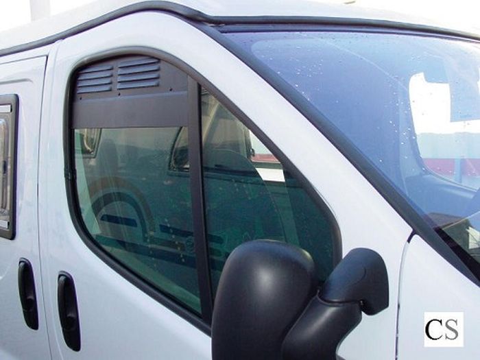 Vetracia mriežka Renault Master 4 - ľavá strana