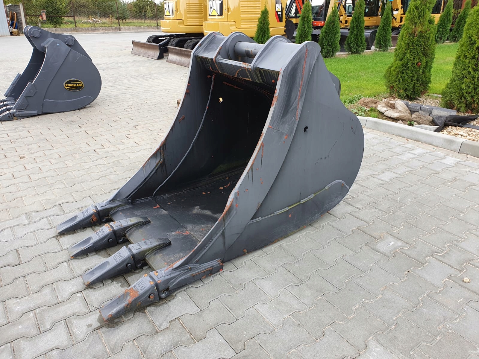 BUCKET CAT CATERPILLAR 320 321 322 323 324 KOMATSU