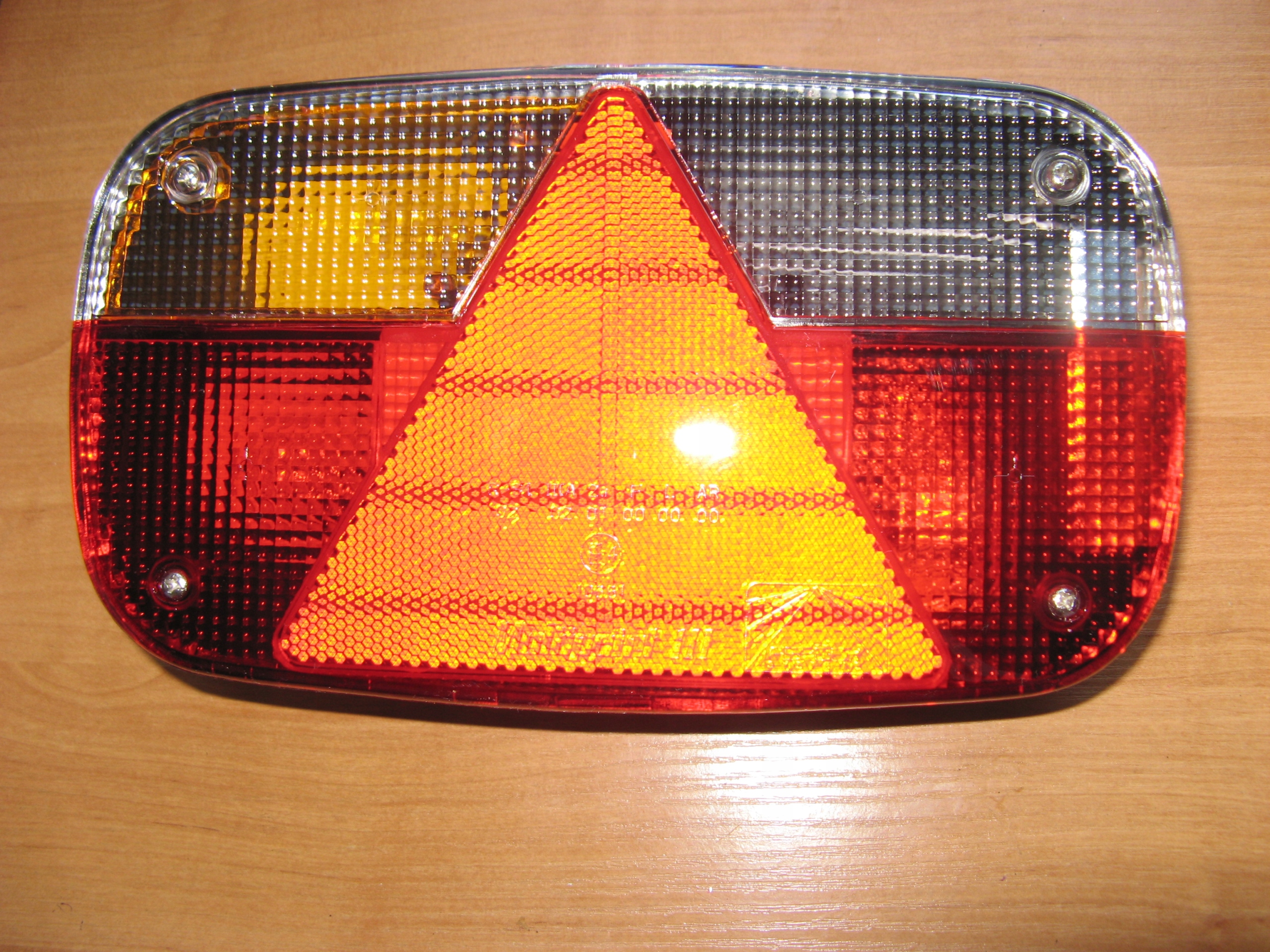 Viacbodová 3 kmeňová lampa