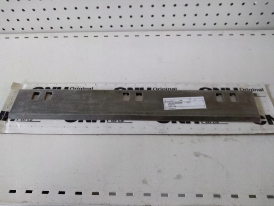 Horný valec nôž L 450 MM CNH Originál