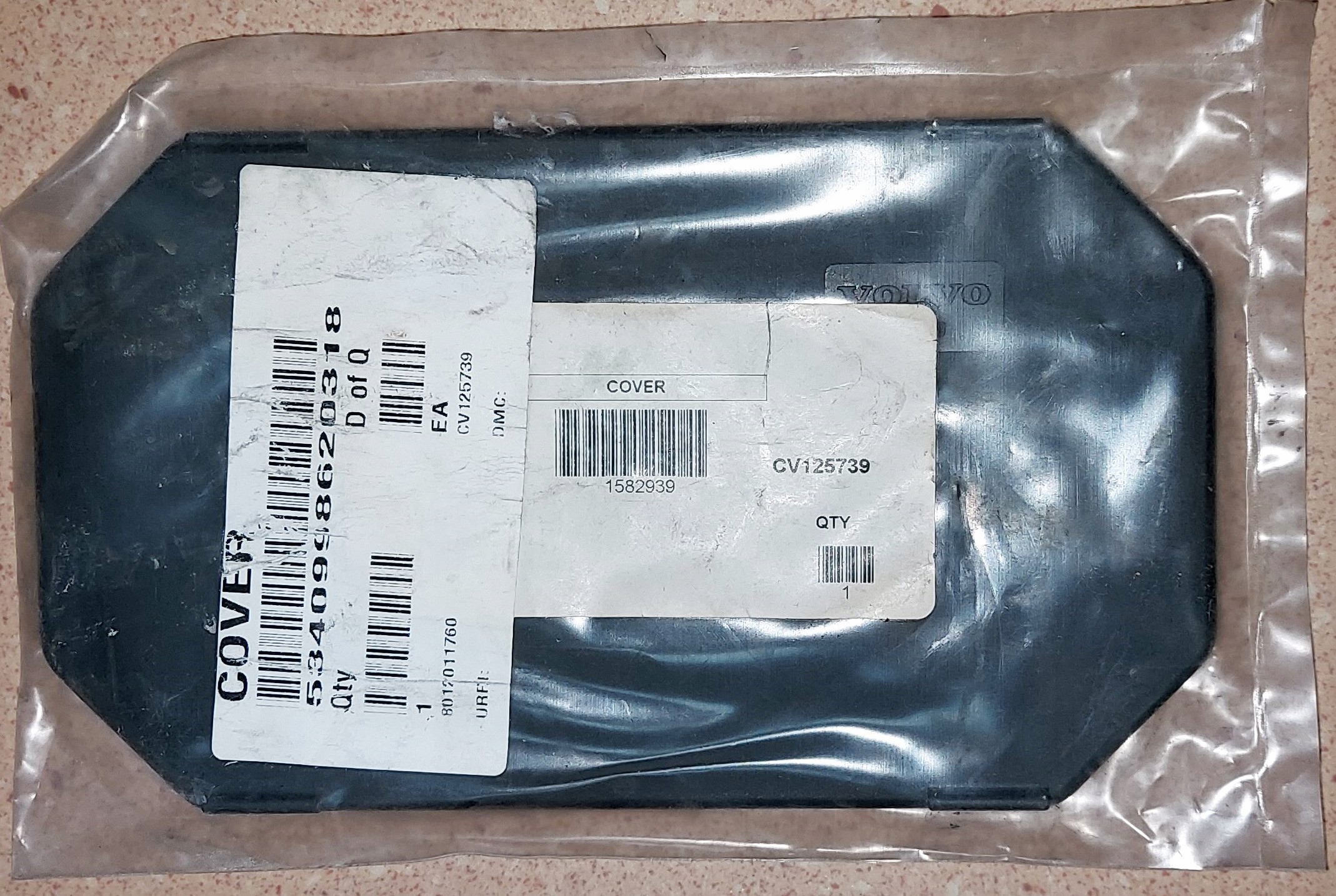 KRYT; KRYT VOLVO 1582939