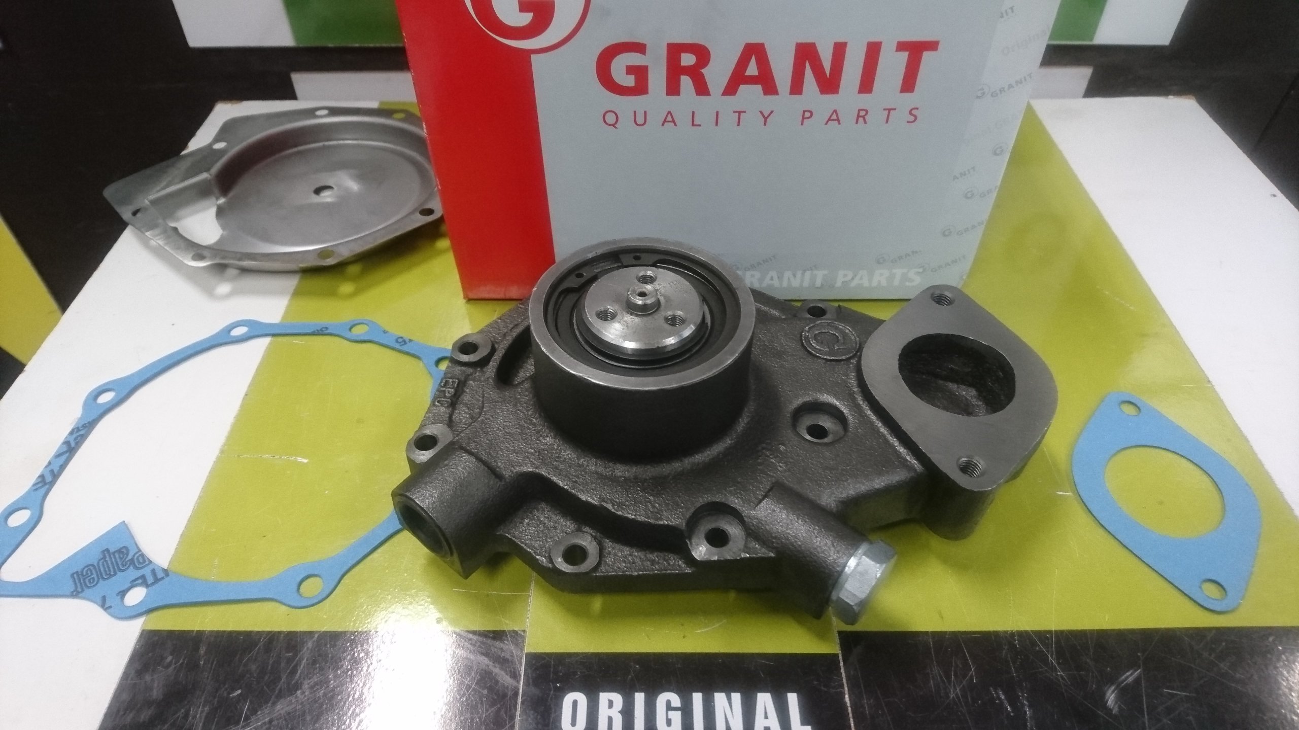 MOTOR VODNÉHO ČERPADLA RENAULT ARES: JOHN DEERE