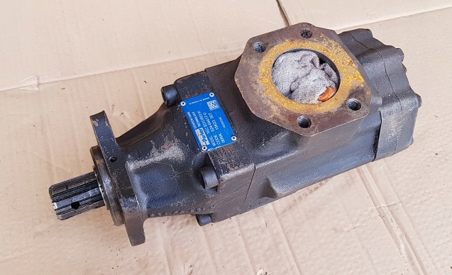Hydromotor Parker T6GCC B22 B12 s hydraulickým čerpadlom