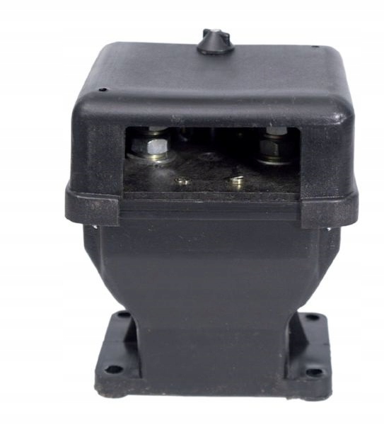 Univerzálny spínač napájania 12 V/24 V pre C-385/Zetor/MTZ 86350916