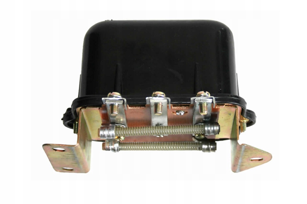 Regulátor napätia RG15C ursus C-330