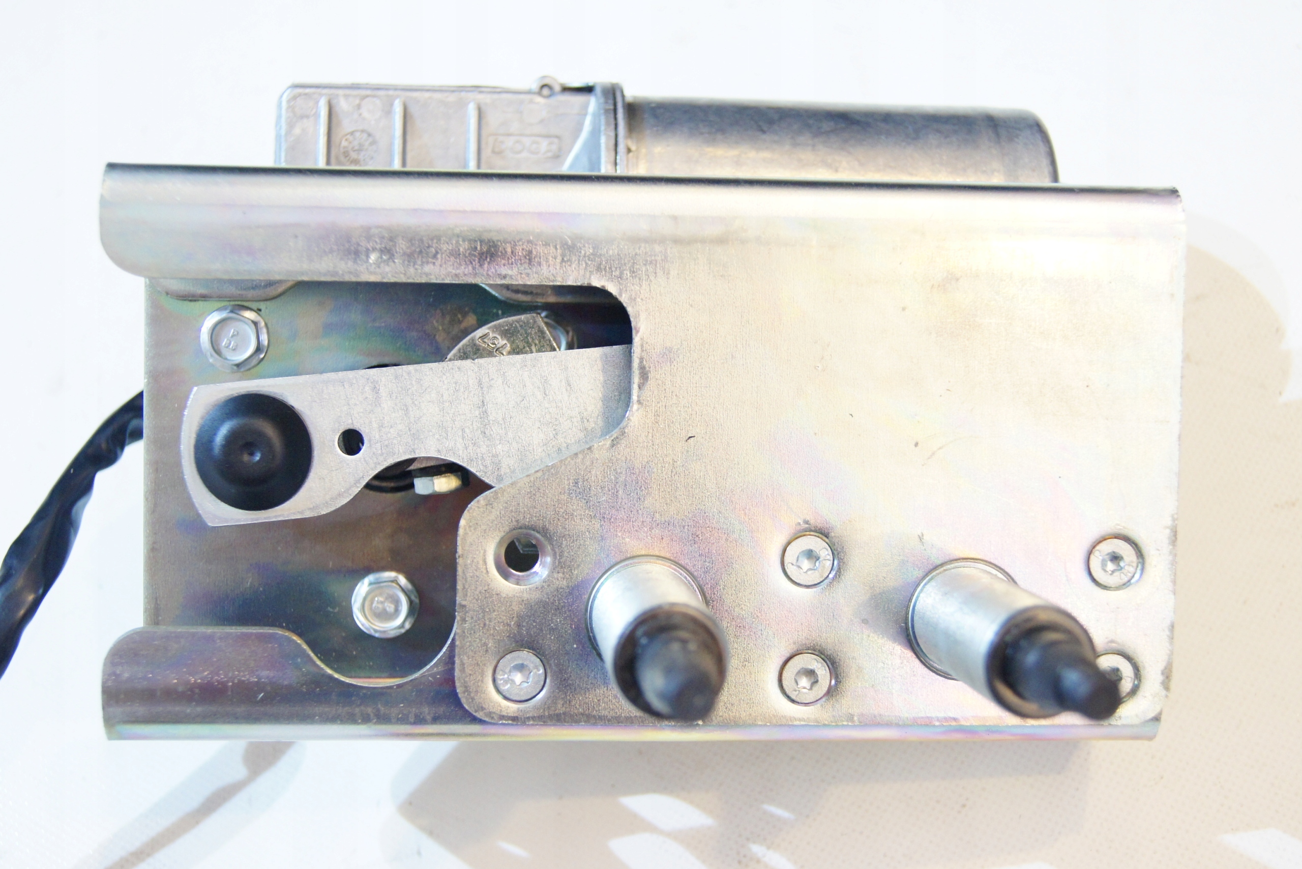 Motor stieračov Volvo 15190412 RÝPADLO