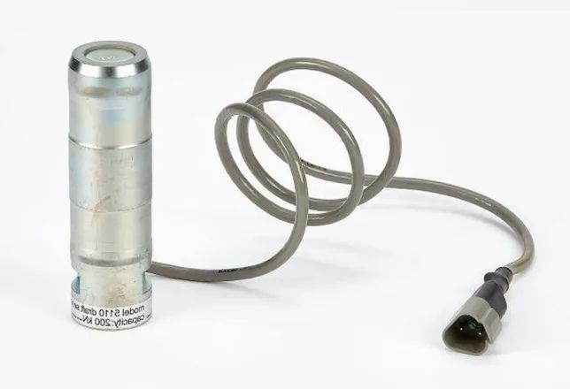 Senzor sily čapu ramena CASE 305135 A
