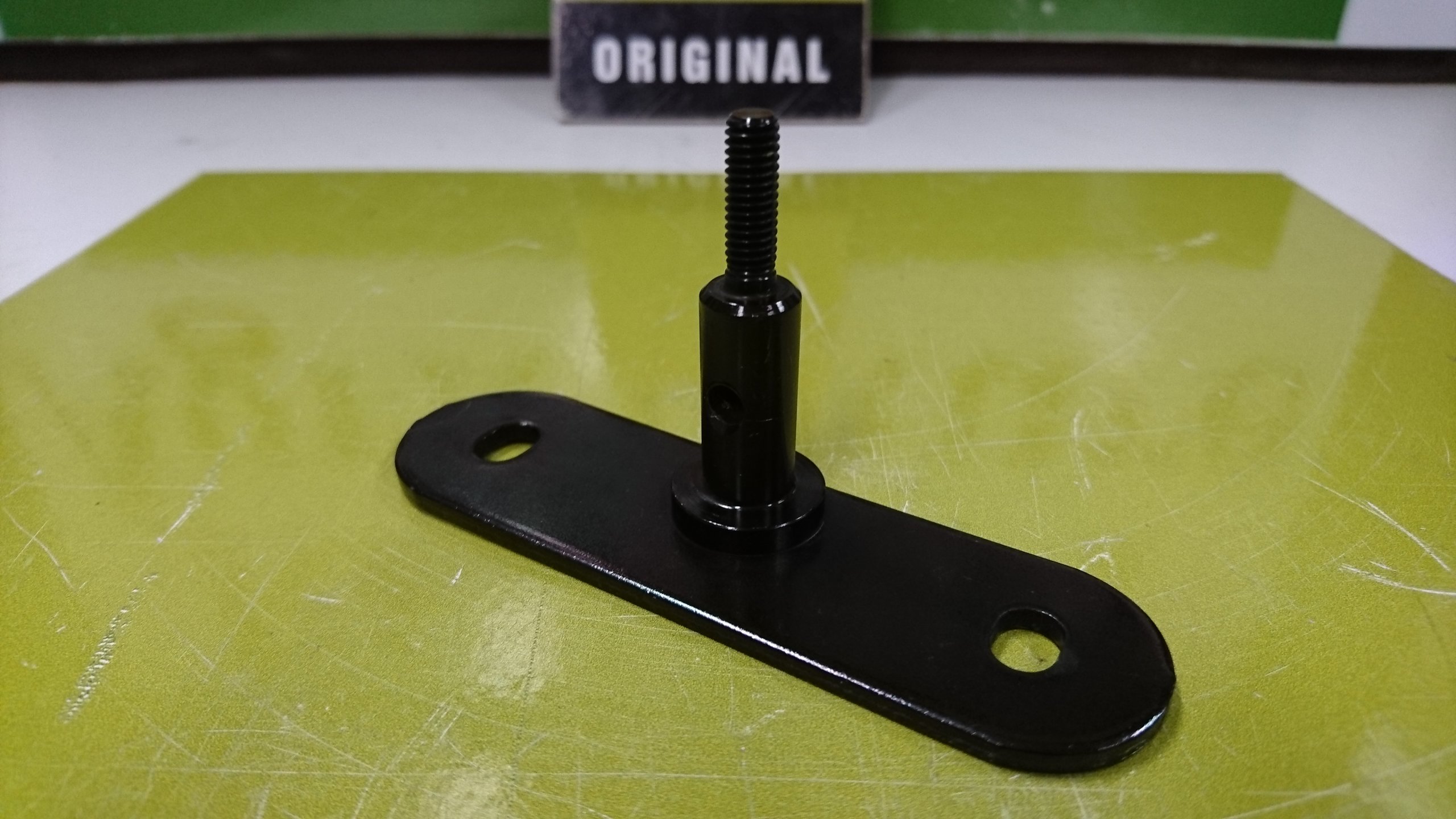 DRŽIAKY DRŽIAK JOHN DEERE SKLENENÉ ZÁPADKY HANDLE