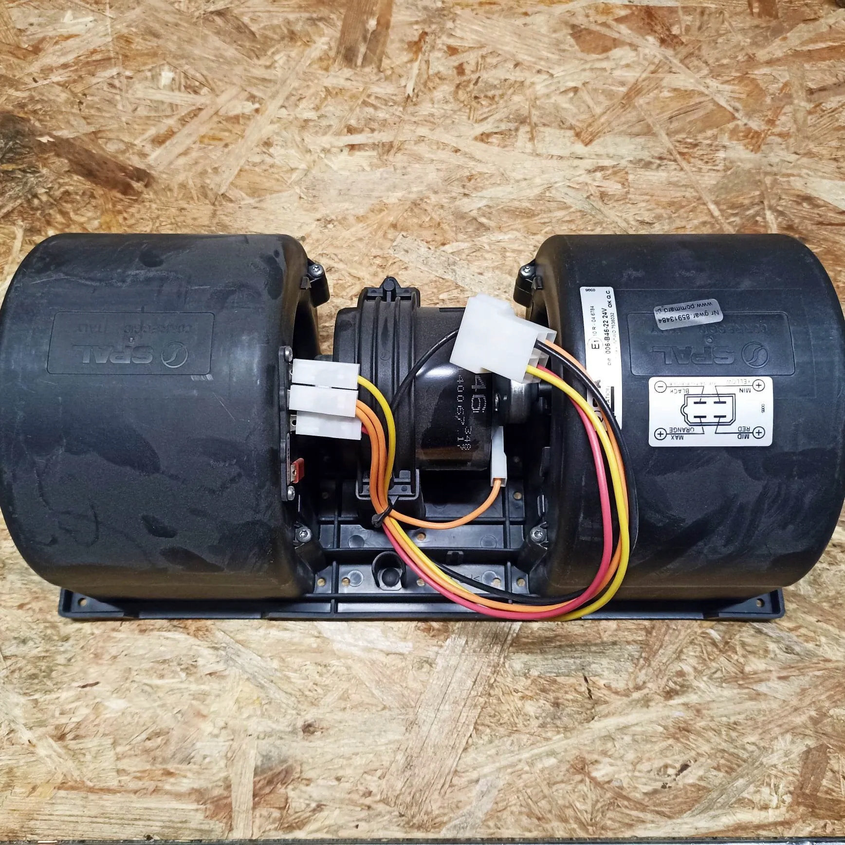 SPAL 24V 006-B46-22 Radiálny ventilátor