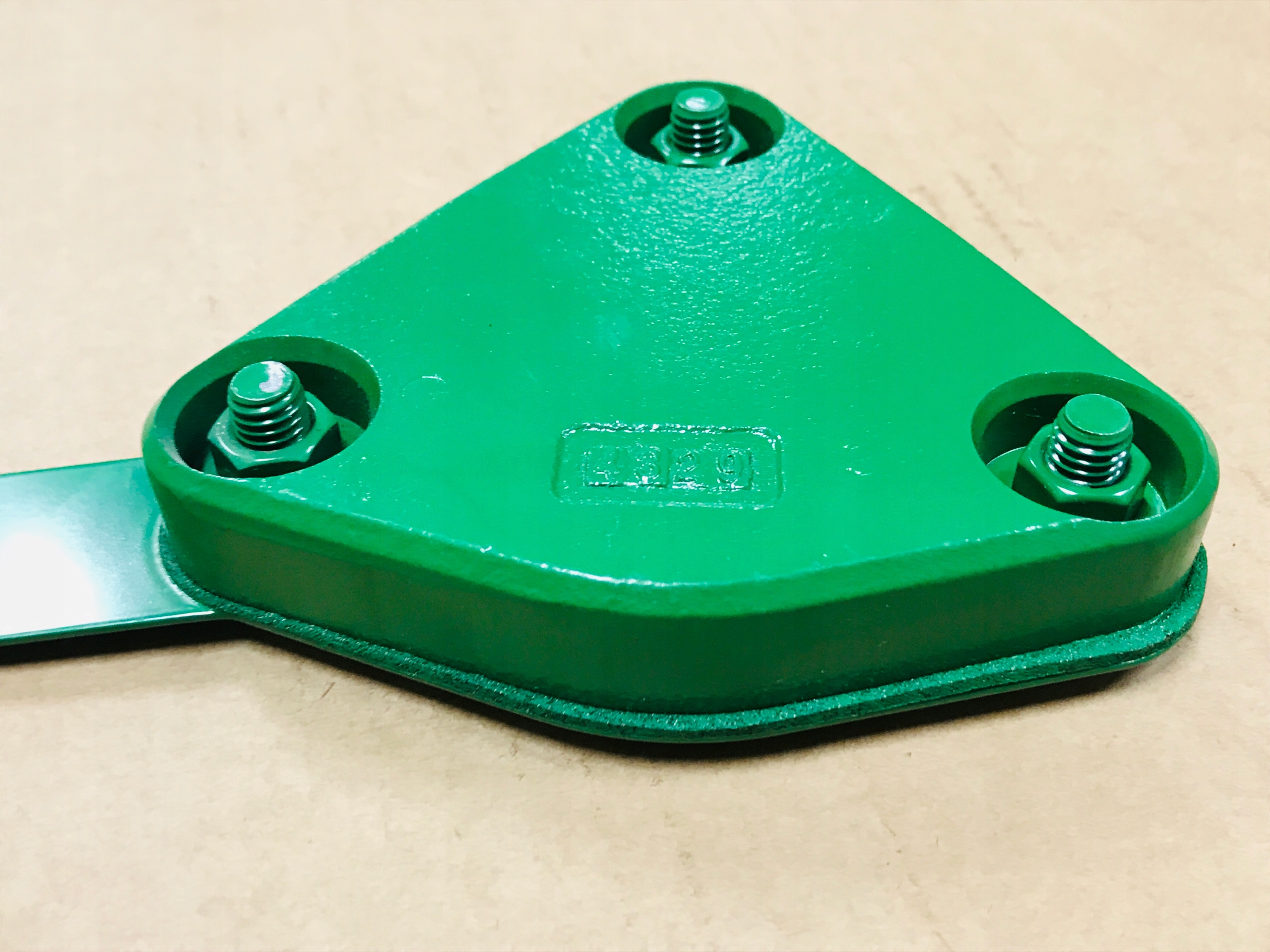 Hydraulics Valve Plug John Deere AL77680