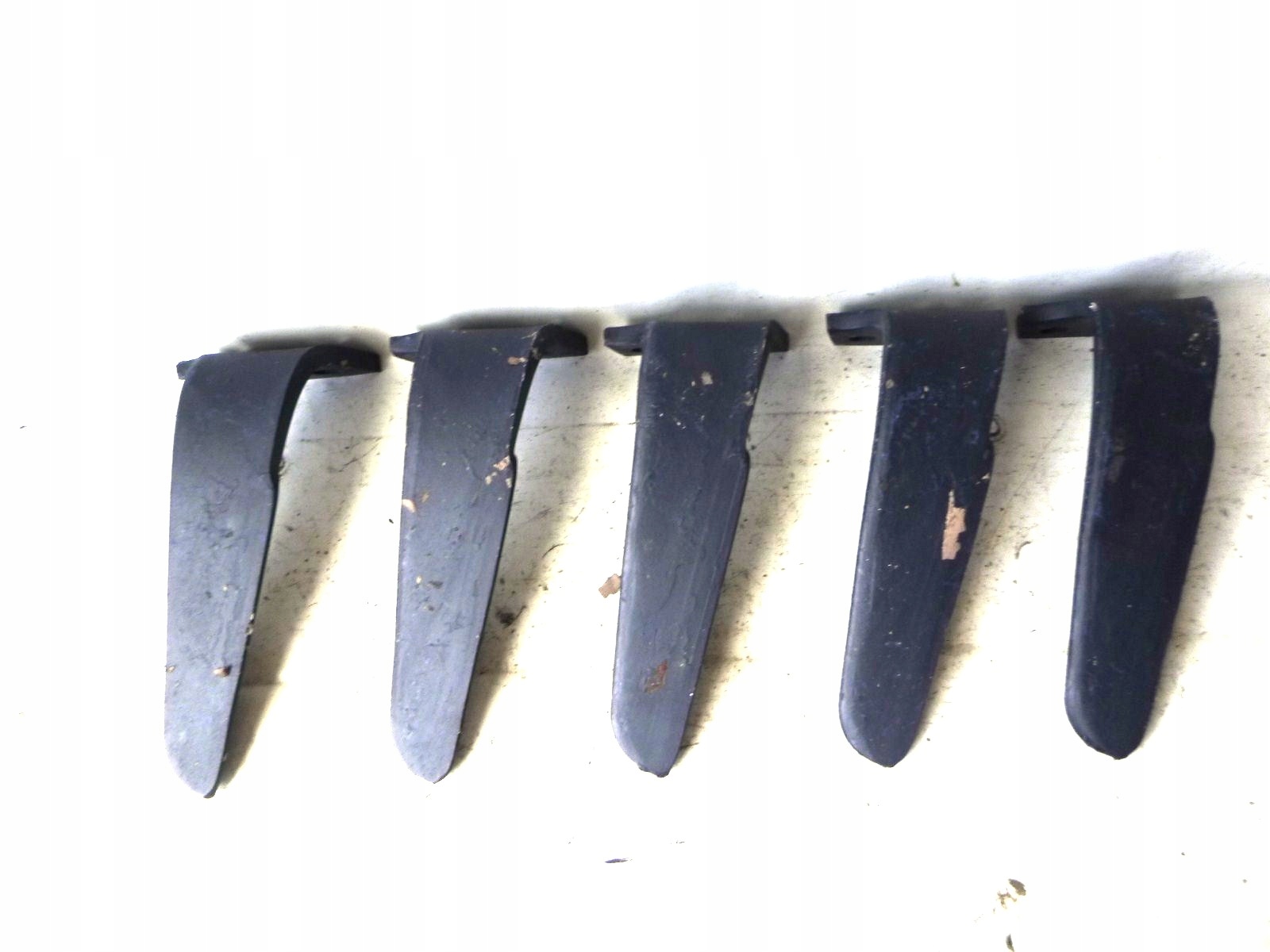 Aktívny zavlačovač zubov KNIFE Kuhn vľavo 52549530 originál